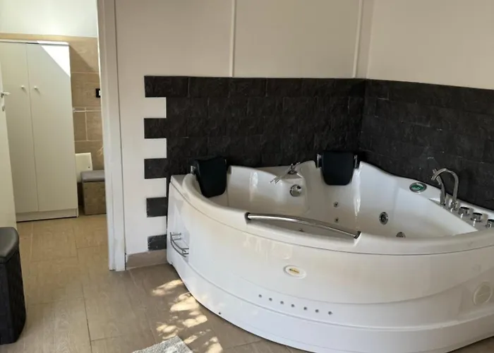 Del Popolo 住宿加早餐酒店